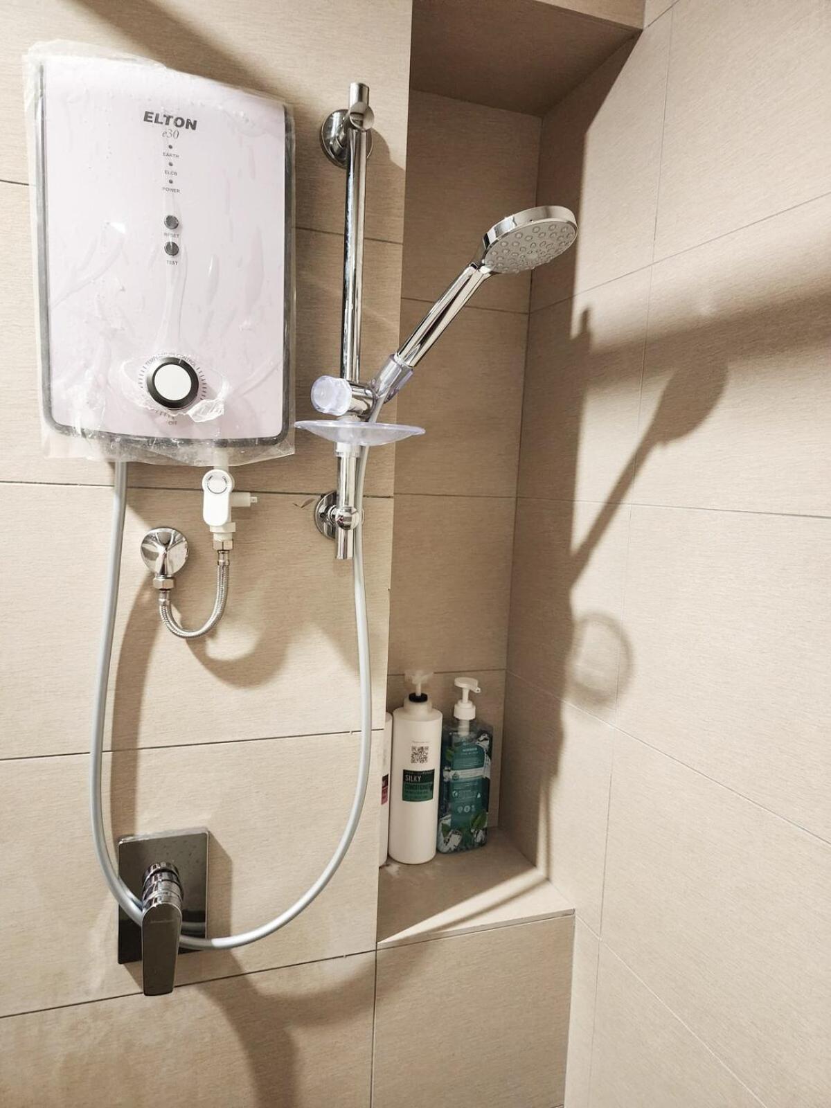 Pangsapuri New Unit Kuchai Sentral 2bedroom Wifi Parking *
