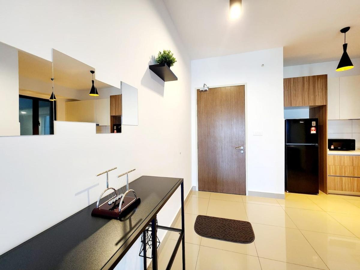 Pangsapuri New Unit Kuchai Sentral 2bedroom Wifi Parking