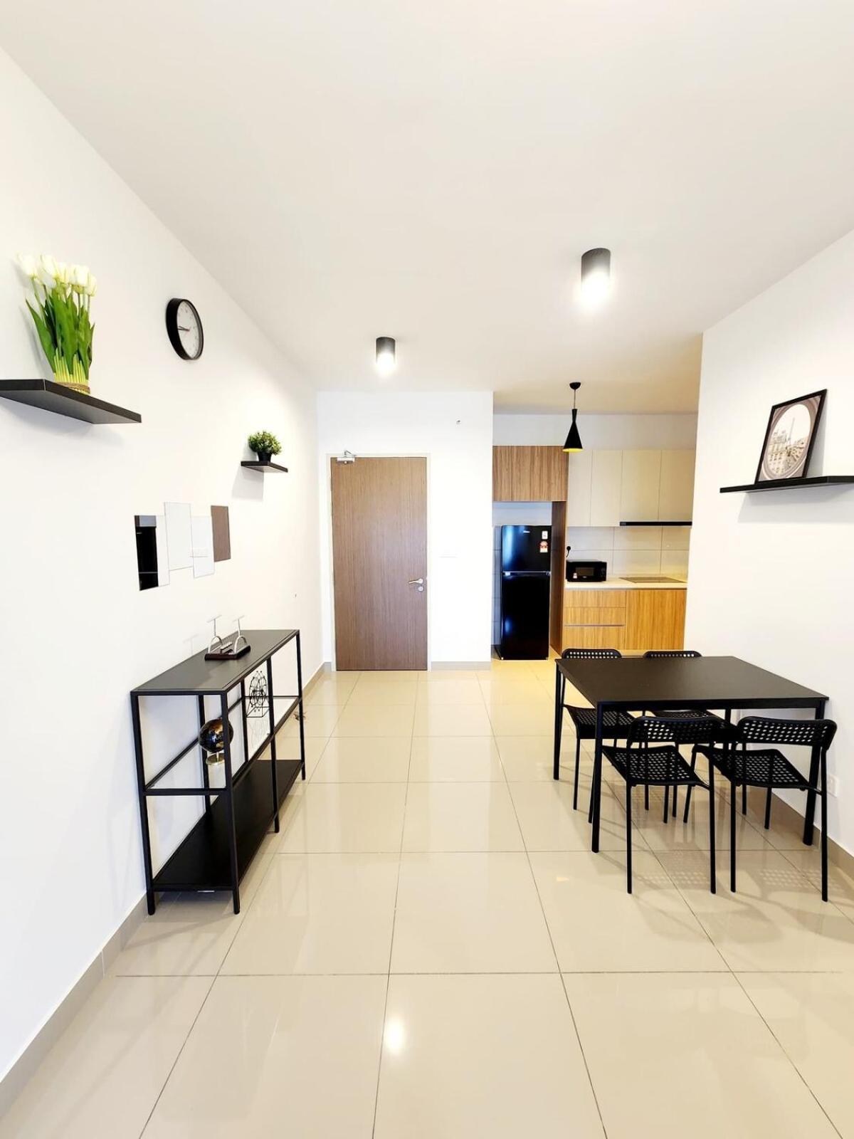 Pangsapuri New Unit Kuchai Sentral 2bedroom Wifi Parking Kuala Lumpur